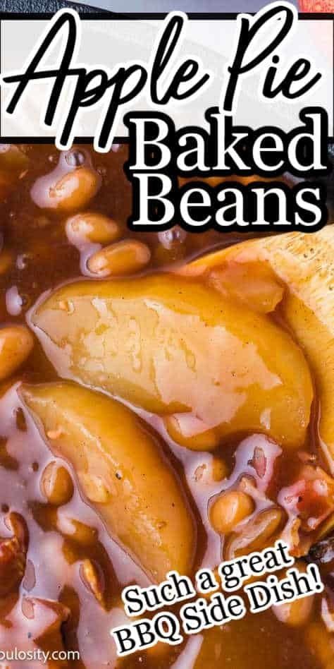 Apples sitting in a dish of baked beans. Apple Pie Baked Beans, Baked Beans Recipe Crockpot, Baked Beans Vegan, Amazing Smoothies, Bake Beans, Vegetarian Baked Beans, Comforting Casseroles, Baked Beans Recipe, Homemade Baked Beans