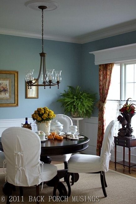 ~White and Blue~ - Back Porch Musings SW Interesting Aqua on walls Aqua Sphere Sherwin Williams, Blue Dining Room Walls, Teal Rooms, House Makeovers, Build Your House, Dining Room Blue, Farmhouse Remodel, Dining Room Colors, House Color Schemes