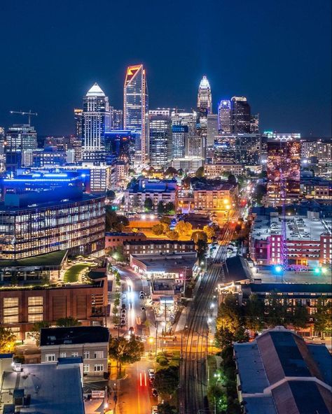 City Skylines, Charlotte North Carolina, City Aesthetic, New City, City Skyline, United States Of America, North Carolina, Travel Destinations, United States