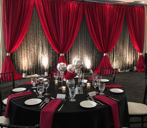 Hollywood Decorations, Old Hollywood Prom, Red Carpet Theme Party, Old Hollywood Theme, Red Carpet Theme, Hollywood Birthday, Masquerade Ball Party, Red Carpet Affair, Gala Themes