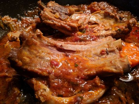 Nonna’s Pork Ribs in Rich Tomato Sauce – The Grantham Gardener Sugo Sauce, Crockpot Pork Ribs, Cooking Pork Ribs, Pork Short Ribs, Pork Loin Back Ribs, Pork Loin Ribs, Ribs Seasoning, Braised Pork Ribs, Italian Meat Sauce