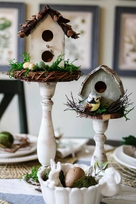 Takken Decor, Birdhouse Craft, Storage Hallway, Entrance Modern, Decorative Bird Houses, Spring Easter Crafts, Spring Decorating, Modern Hallway, Spring Easter Decor