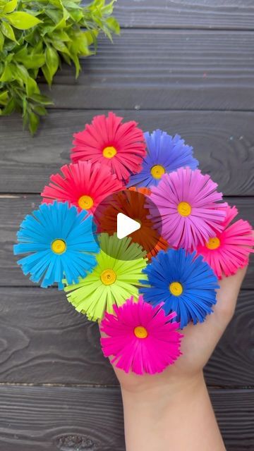 Kindness Flower Craft, Paper Flowers Diy Easy For Kids, Form Sheet Flowers, How To Make Origami Flowers, Easy Paper Flowers Simple, Easy Paper Flowers For Kids, How To Make Flowers Out Of Paper, Diy Easy Paper Flowers, Easy Flower Crafts For Kids