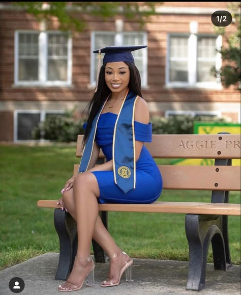 Casual Graduation Photoshoot, Graduation Poses For Ladies, Graduation Headshots, Harvard Graduation, Graduate Poses, Blue Graduation Gown, Lsu Graduation, Convocation Photography, Graduation Outfit College