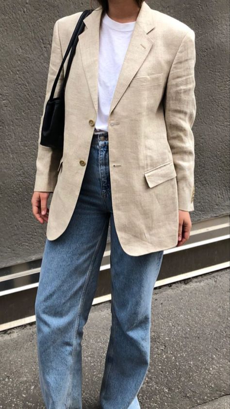 Creme Blazer Outfit, Denim Pants Outfit, Denim Aesthetic, Oversized Blazers, Style Moodboard, Style Goals, Beige Blazer, Style Blazer, Blazer Beige