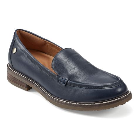 The Jaylin casual loafers are going to be your go-to shoe. It features superior arch support, eFlex technology, and is orthotic friendly. Plus, it offers a flexible outsole. Oxford Pumps, Navy Blue Shoes, Easy Spirit Shoes, Easy Spirit, Block Heel Shoes, Love Fall, Shoe Insoles, Casual Loafers, Navy Leather