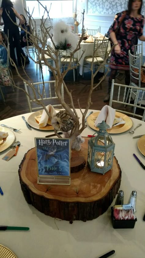 Harry Potter Themed Wedding Centerpieces, Harry Potter Owl Centerpieces, Harry Potter Book Fair Ideas, Harry Potter Baby Shower Table Centerpieces, Harry Potter Themed Centerpieces, Harry Potter Party Centerpiece, Harry Potter Centerpiece Ideas Weddings, Harry Potter Centerpiece Ideas Birthday, Harry Potter Baby Shower Centerpieces