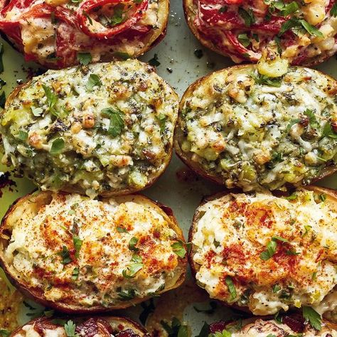 Potato Dinner Ideas, Baked Potato Fillings, Jacket Potato Recipe, Mary Berry Recipe, Potato Dinner, Potato Toppings, Jacket Potato, Mary Berry, Baked Potatoes