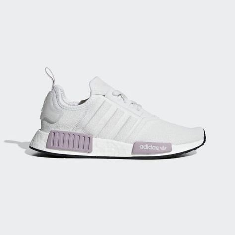 Best Nursing Shoes, Platform Tennis Shoes, Adidas White Sneakers, Nmd Shoes, Sneaker Outfits, Adidas Shoes Women, Adidas Nmd R1, Running For Beginners, Nursing Shoes