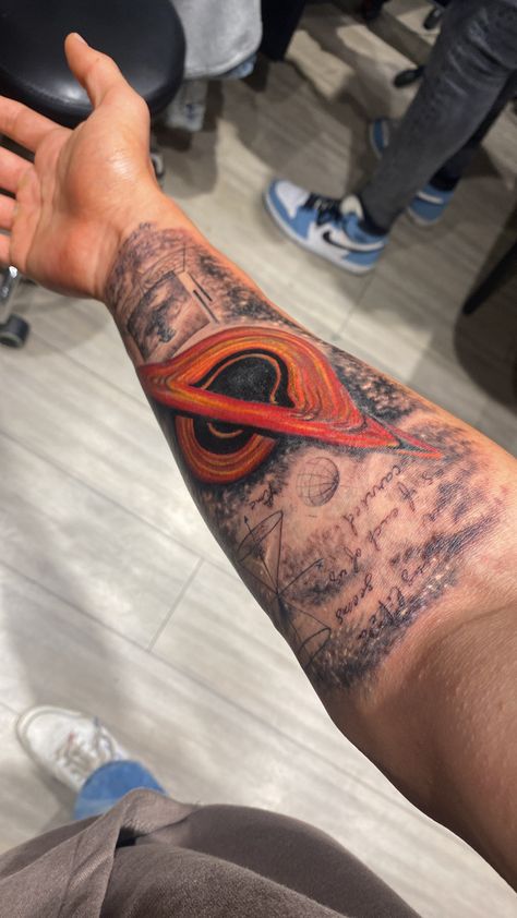 Black Hole Tattoo Design, Starship Tattoo, Cool Nature Tattoos, Tattoo Future, Hole Tattoo, Black Hole Tattoo, Nature Tattoo Ideas, Tattoos 2024, Dbz Drawings