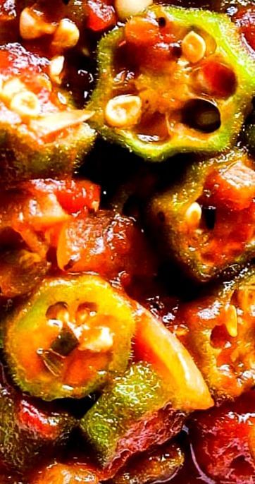 Stewed Okra And Tomatoes, Okra And Tomato Recipe, Stewed Okra, Zucchini Zoodles, Okra And Tomatoes, Okra Recipes, Cheap Clean Eating, Veggie Side Dishes, Tomato Recipes