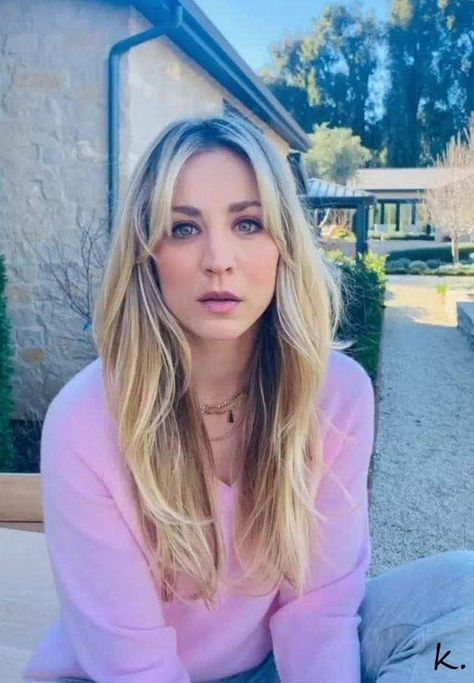 Kailey Cuoco, Wow Picture, Kaley Cuoco Hair, Kayley Cuoco, Bob Hair Color, Blonde Actresses, Kaley Cuoco, Favorite Hairstyles, Haircuts For Long Hair