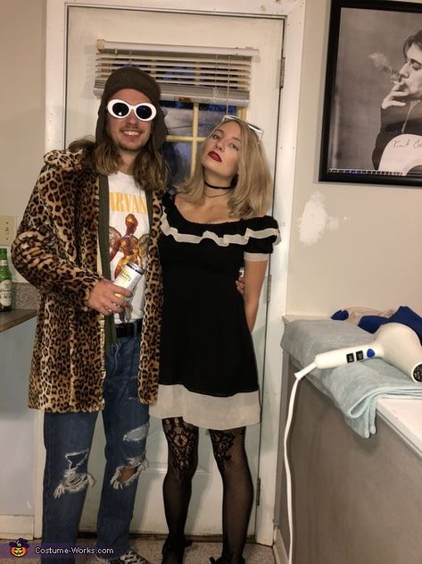 Rock Couple Costume, Indie Halloween Costumes Couples, Kurt Cobain And Courtney Love Costume, Kurt And Courtney Costume, Indie Couple Halloween Costumes, Music Icon Costume Ideas, Courtney Love Costume, Music Couples Costumes, Kurt Cobain And Courtney Love