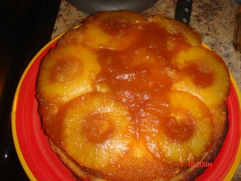 Moonshine Cake Recipe, Moonshine Cake, Pineapple Moonshine, Boozy Cakes, Pineapple Upside Cake, Ole Smoky Moonshine, Brown Sugar Cakes, Moonshine Recipes, Kitchen Confidential