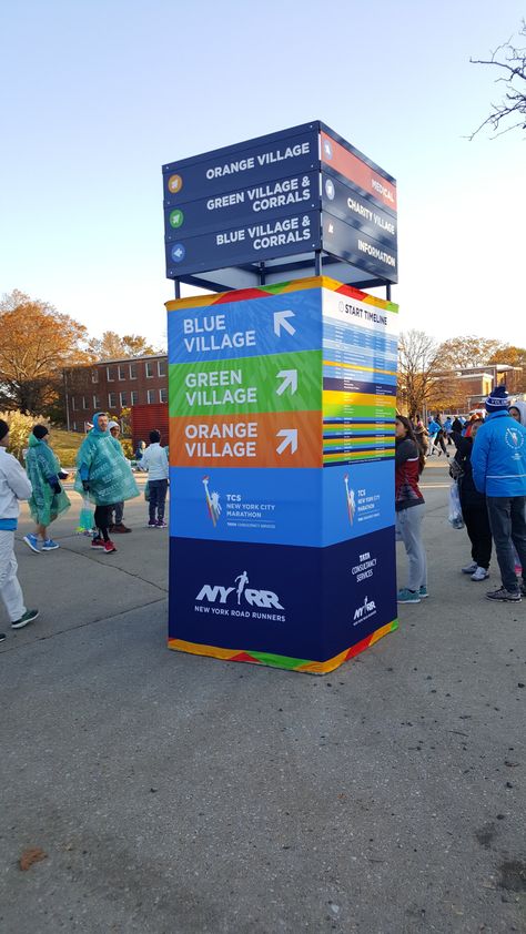 TCS New York City Marathon — Rachel Isaac Marathon Stage Design, Totem Design Ideas, Festival Wayfinding, Marathon Branding, Marathon Design, Marathon Ideas, Exhibition Banners, Sports Fundraisers, Green Village