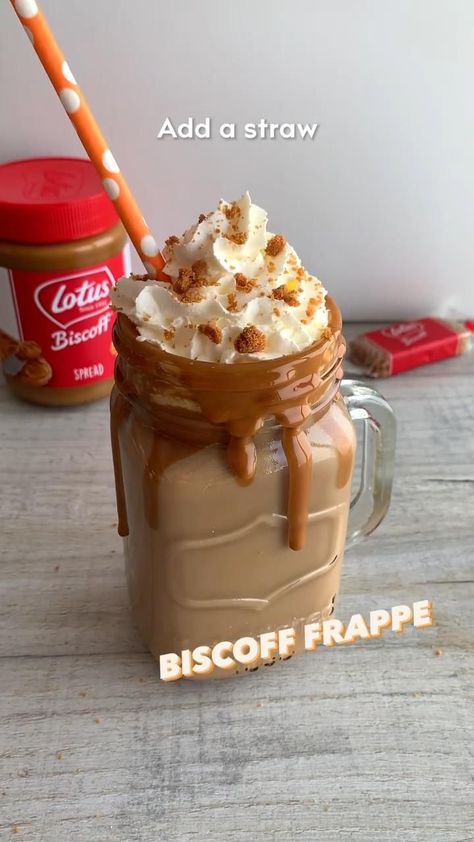 LOTUS BISCOFF FRAPPE 😍 in 2022 | Sweet snacks, Frappe, Peanut butter cookies Iced Drinks Recipes, Dessert Recipies, Lotus Biscoff, Milk Shakes, Coffee Drink Recipes, Easy Baking Recipes Desserts, Tasty Baking, Food Drinks Dessert, Healthy Sweets Recipes