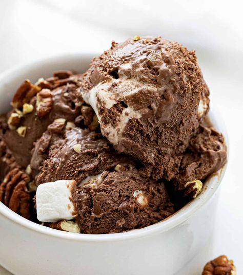 No-Churn Rocky Road Ice Cream Ice Cream Rocky Road, Fried Ice Cream Dessert, Ice Cream No Churn, Rocky Road Ice Cream, Best Holiday Appetizers, Dark Chocolate Ice Cream, Food Reference, Ice Scream, Ice Cream Containers