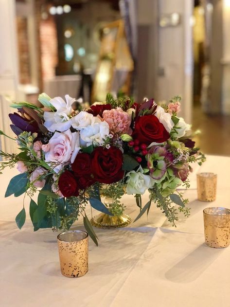 Low Wedding Centerpieces, Burgundy Wedding Centerpieces, Blush Wedding Centerpieces, Burgundy And Blush Wedding, Elegant Wedding Centerpiece, Wedding Floral Centerpieces, Fall Wedding Flowers, Wedding Centerpieces Diy, Burgundy Flowers