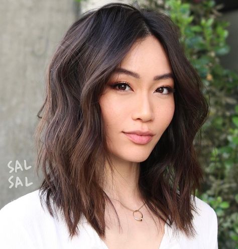 30 Trendiest Asian Hairstyles for Women to Try in 2021 - Hair Adviser Asian Hairstyles Women, Asian Bob Haircut, Asian Hairstyles, Asian Haircut, Asian Short Hair, 짧은 머리, Asian Hair, Long Bob, Shoulder Length Hair