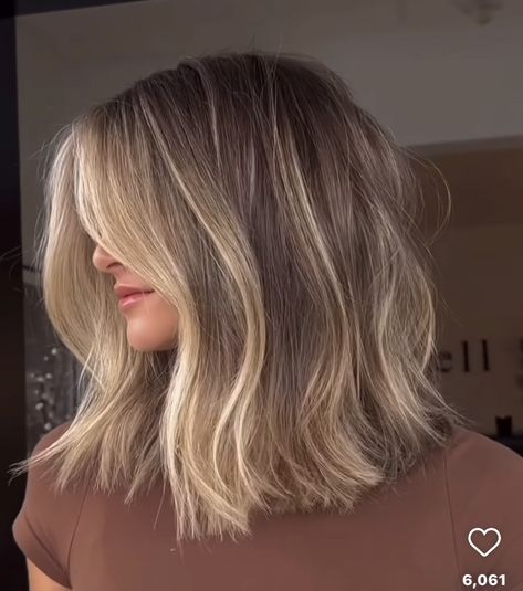 Summer Blonde Hair, Dark Blonde Hair Color, Balayage Blond, Dark Blonde Hair, Blonde Hair Inspiration, Honey Hair, Blonde Hair Looks, Short Hair Balayage, Hair Color And Cut