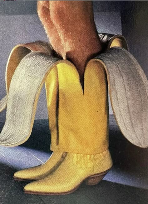 60s Boots, Billy Burke, Dr Shoes, Funky Shoes, 60s Style, Rock Chic, Mode Inspo, 60s Fashion, Mellow Yellow