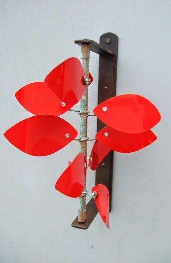 Copper Wind Spinners, Post Fence, Windchimes Diy, Kinetic Art Sculpture, Whirligigs Patterns, Wind Art, Yard Sculptures, Wind Sculptures, Metal Yard Art