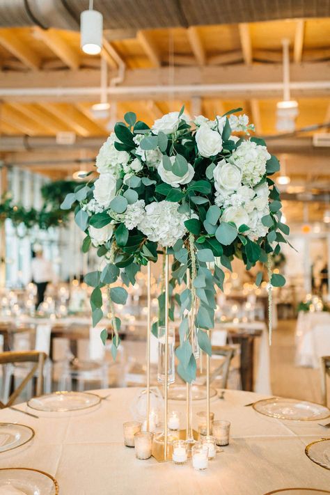 Florida Wedding Decor, Round Table Centerpieces Wedding, Eucalyptus Centerpiece, Green Centerpieces, Greenery Centerpiece, Tall Wedding Centerpieces, Gold Centerpieces, Rose Centerpieces, Wedding Floral Centerpieces