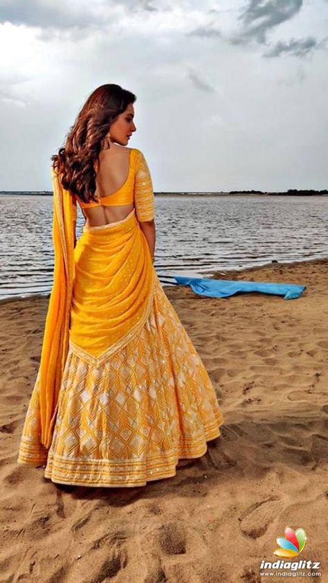 Raashi Khanna, Rashi Khanna, Lehenga Saree Design, Half Saree Lehenga, Indian Sari Dress, Indian Outfits Lehenga, Wedding Lehenga Designs, Lehenga Designs Simple, Lehnga Dress