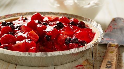 Fresh Berries Dessert, Berry Pie Recipe, Triple Berry Pie, Betty Crocker Recipes, Berry Dessert, Best Pie, Berry Pie, Berry Cake, Fruit Pie