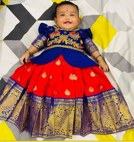 Pattu Langa For New Born Baby, Langa Jacket Models For Kids, Baby Lehenga Designs, Newborn Pattu Langa, Baby Pattu Pavadai Designs, Baby Girl Pattu Langa Designs, Langa Blouse For Kids, Langa Jacket, Kids Designer Outfits