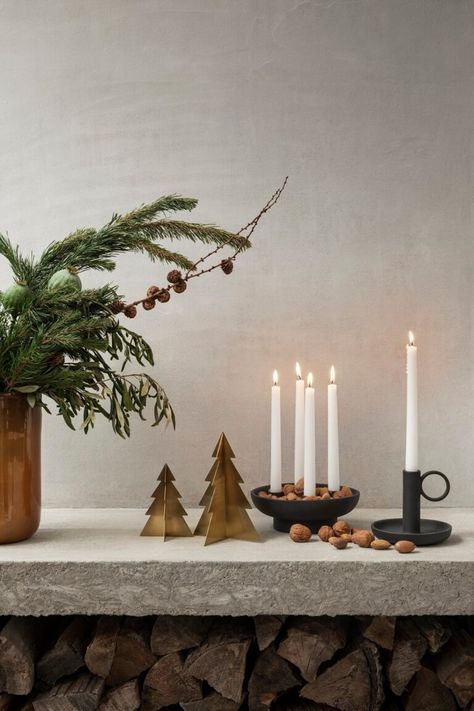 H&m Christmas, Modern Jul, Cosy Candles, Ikea Christmas, Round Candle Holder, Metal Wreath Frame, Hm Home, Round Candles, H&m Home