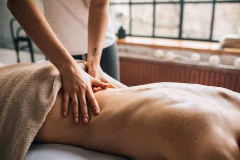 In this article, we list the benefits of in-home massage and why it is a superior choice for those seeking tranquility and restoration. The post Benefits of In-Home Massage: Elevating Your Wellness Journey appeared first on Style Vanity. Message Therapy, Home Massage, Healthy Heart Tips, Prenatal Massage, Licensed Massage Therapist, Trigger Point Therapy, Wellness Massage, Swedish Massage, Professional Massage