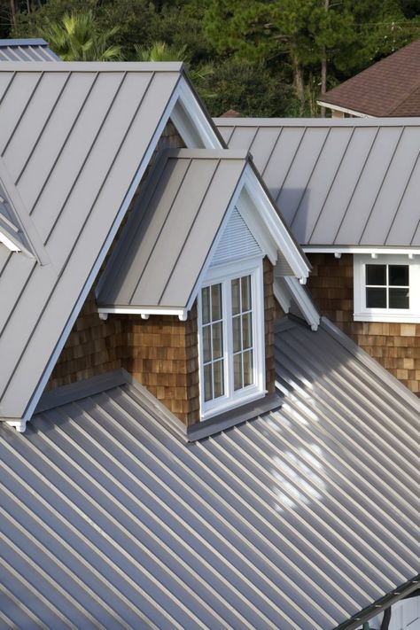 Ponte Vedra Residence | PAC-CLAD - Petersen Aluminum Metal Roof Construction, Metal Roof Houses, Metal Roof Colors, Zinc Roof, Standing Seam Roof, Standing Seam Metal Roof, Rooftop Design, Roof Siding, Roof Construction