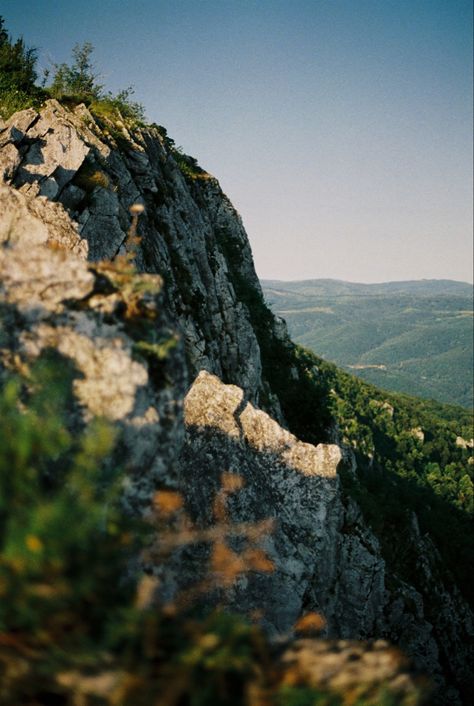 film photography using kodak ultramax 400 Kodak Ultramax 400, Ultramax 400, Serbia, Film Photography, Dream Life, Grand Canyon, Climbing, Natural Landmarks, Film