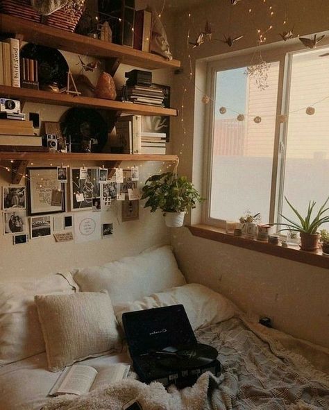 Dekorasi Kamar Tidur, Room Deco, Redecorate Bedroom, Cozy Room Decor, Aesthetic Rooms, Dreamy Room, Room Design Bedroom, Dream Room Inspiration, Small Room Bedroom