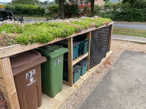 Green roof bin store Bin Shed Ideas, Garden Bin Storage Ideas, Hidden Bins Garden, Bin Storage Front Garden, Bin Store With Green Roof, Bin Storage With Green Roof, Green Roof Bin Store, Bin Tidy Outdoor, Bin And Bike Storage Front Garden