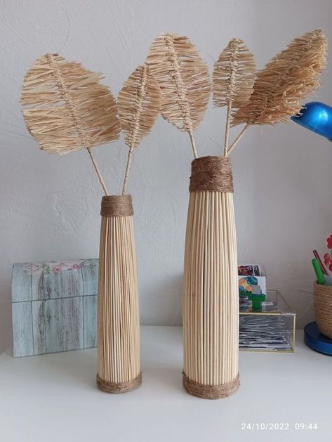 Popsicle Stick Crafts House, Bohemian Crafts, Boho Crafts Diy, Rope Decor, Diy Boho Decor, Painted Pots Diy, Driftwood Decor, Moms Crafts, Garden Crafts Diy