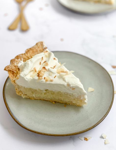 The Best Coconut Cream Pie - SALTED sweets The Best Coconut Cream Pie, Perfect Flaky Pie Crust, Best Coconut Cream Pie, Flaky Pie Crust Recipe, Coconut Chocolate Chip Cookies, Coconut Tart, Slice Of Pie, Pie Slice, White Chocolate Cookies