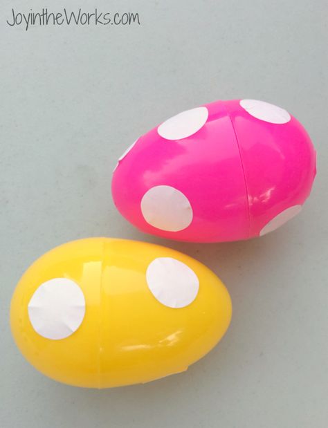 Yoshi egg hunt as a Super Mario party game Yoshi Party Favors, Yoshi Eggs Mario Party, Yoshi Egg Hunt, Mario Obstacle Course, Super Mario Party Games, Mario Birthday Party Games, Mario Party Game, Yoshi Party, Yoshi Eggs