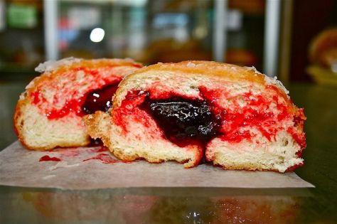 The Best Donut Shops in Detroit Buddys Pizza, Polish Donut, Michigan Bucket List, Detroit Restaurants, Donut Shops, New Palace, Food Tourism, Deep Fried Food, Things To Eat