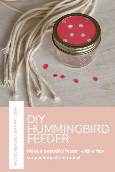 Diy Hummingbird Feeder Mason Jar, Diy Hummingbird Feeder Easy, Bird Feeder Landscaping, Hummingbird Feeder Diy, Bird Feeder Station Ideas, Simple Bird Feeder, Simple Hummingbird, Homemade Hummingbird Feeder, Homemade Hummingbird Food