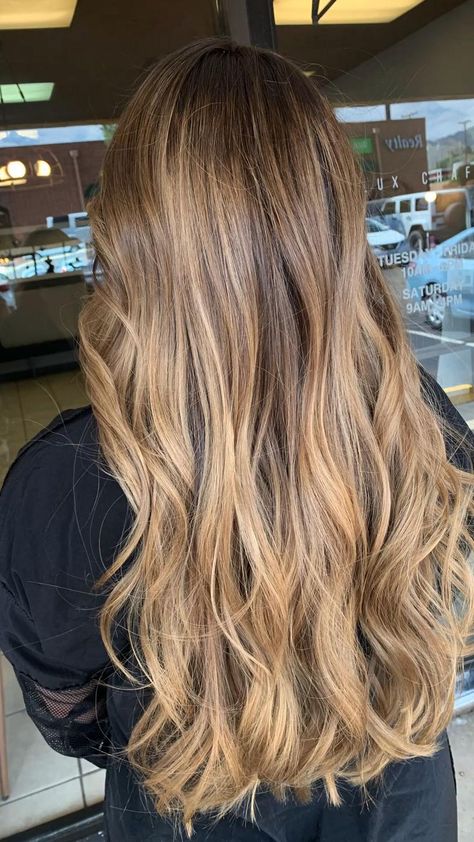 Hair Dirty Blonde, Ombre Blond, Brunette Hair With Highlights, Hair Shades, Dirty Blonde, Brown Blonde Hair, Hair And Beauty, Hair Color Balayage, Hair Inspiration Color