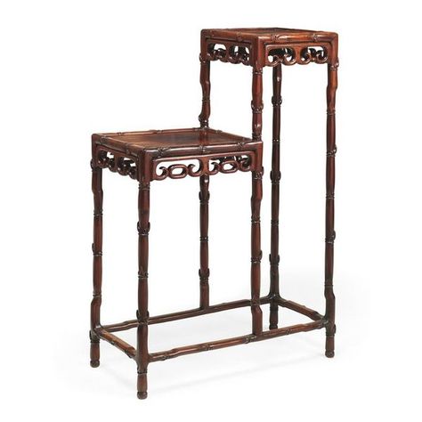 OnlineGalleries.com - 19th Century Chinese hardwood display table or stand Chinese Style Bedroom, Chinese Table, Antique Chinese Furniture, Chinese Furniture, Carved Furniture, Display Table, Chinese Export, 3d Warehouse, Occasional Table