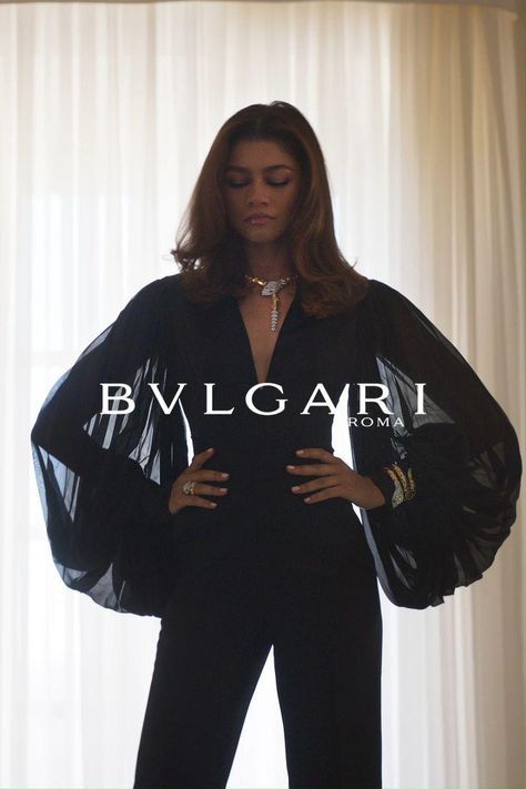 BVLGARI makes the passing moments even more precious for Zendaya. #BVLGARI #Serpenti #UnexpectedWonders Bvlgari Clothes, Zendaya Bvlgari, Wife Fashion, Video Fashion, Zendaya Style, Perfect Wife, Gala Dresses, Fancy Outfits, Business Outfits