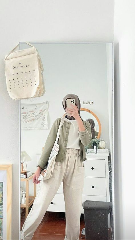 Earth Tone Hijab Outfit, Outfit Cardigan Hijab, Outfit Earth Tones, Cardigan Outfit Hijab, Simple Outfits Hijab, Pose Ootd, Outfit Hijab Simple, Earth Tone Outfits, Outfit Ngampus