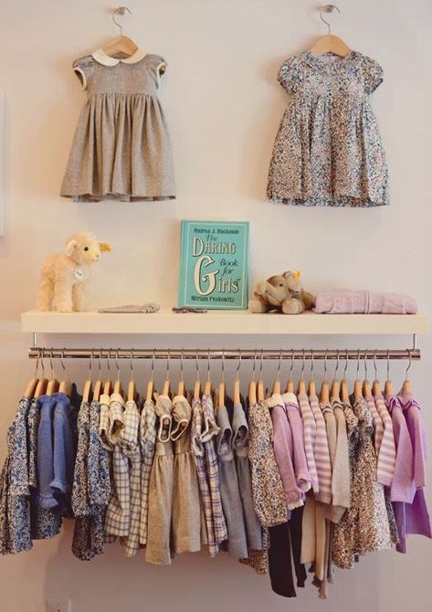 Small Boutique Ideas Clothing, Children Boutique Display, Boutique Store Front Ideas, Baby Boutique Display, Baby Store Display, Kids Clothing Store Design, We Could Have Been, Ruangan Studio, Clothing Rack Bedroom