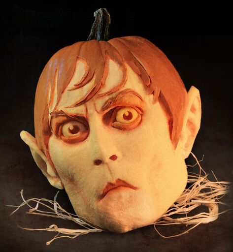 Johnny Depp Pumpkin Ray Villafane, Pumpkin Sculpture, Pumpkin Masters, Easy College Halloween Costumes, Pumpkin Carver, The Mask Costume, Pumkin Carving, Creative Pumpkin Carving, Pumpkin Carvings