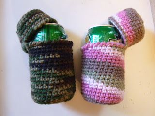 a blog about crochet, free patterns, and crochet advice Crochet Can Cozy Free Pattern, Crochet Can Cozy, Crochet Beer, Cozy Picnic, Can Cozies, Beer Cozy, Crochet Water Bottle Holder, Crochet Mug Cozy, Bottle Cozies