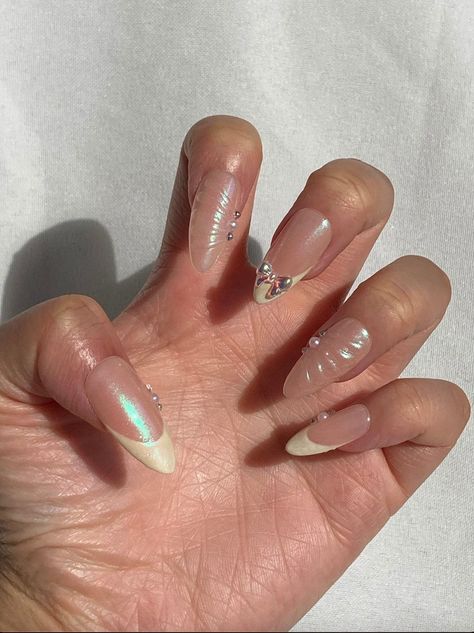 Almond Seashell Nails, Simple Ethereal Nails, White Seashell Nails, Cream French Tip Nails, Cream French Tip, Cream French Tips Nails, Australian Nails, Shell Nails Designs, Cream Nails Designs