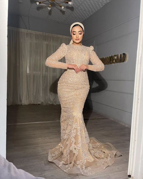 Full GlAM🤤❤️ . . . @fatenehab_ @aboelghittex @makeup.by.basmagoda . . . #dress #soiree #makeup | Instagram Sister Of The Bride Dress Hijab, Hijabi Soiree, Dress For Hijab, Sister Of The Bride Dress, Dress Soiree, Ahly Sc, Bride Dress Simple, Full Glam, Bride Sister